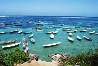 巴里島藍夢島旅遊